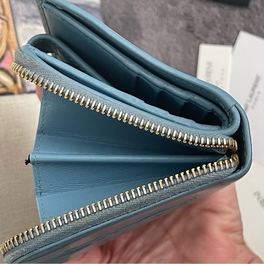 YSL COMPACT BLUE WALLET - Picture 10 of 13